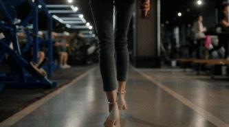 吓死了，这女人好疯！