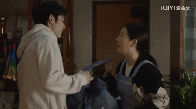 吓死了，这女人好疯！