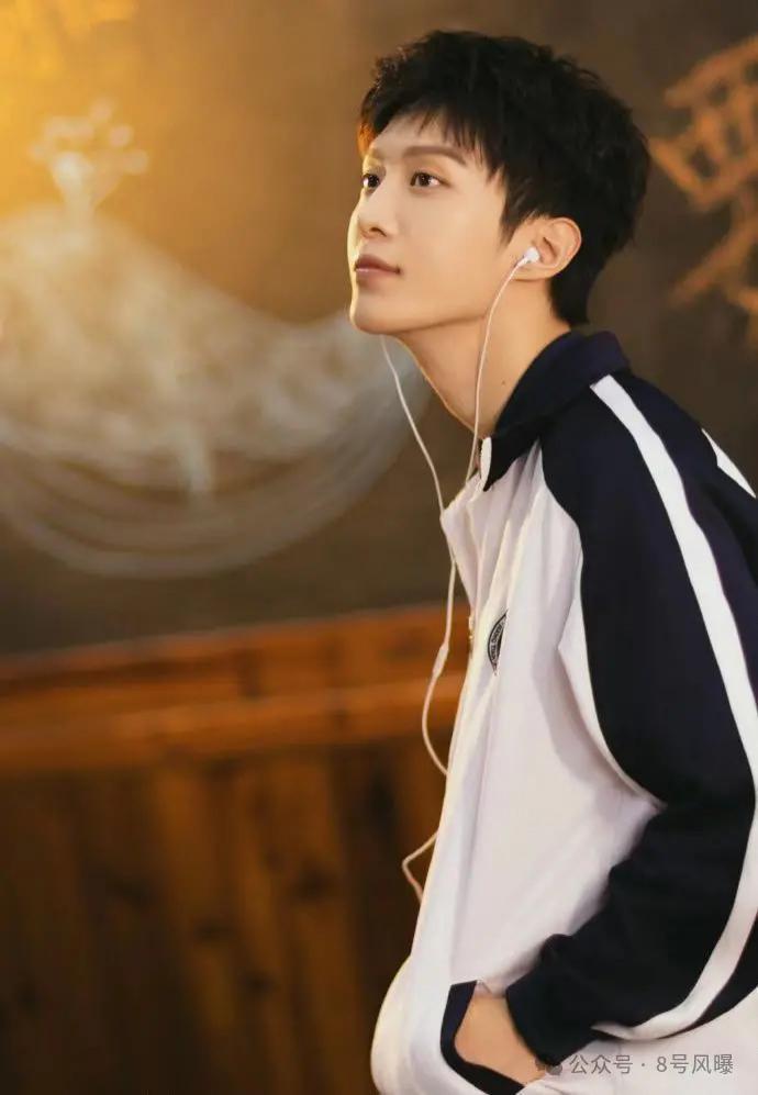 《要久久爱》靠贩卖情怀感动90后，还远远不够吧？