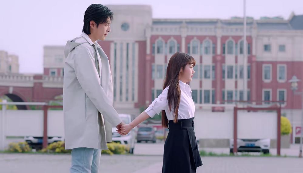 当年被广电限制的题材，解禁开播了