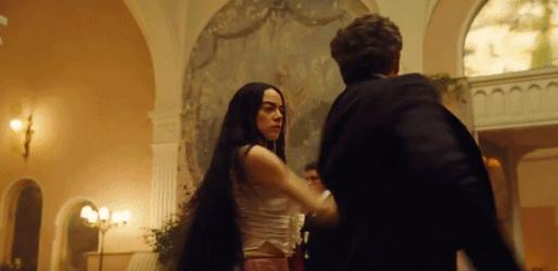 石头姐，这回又“疯”了