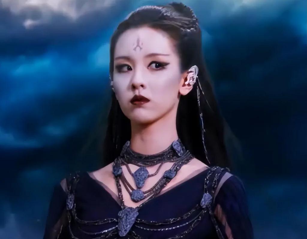 烂！陈都灵翻拍《花千骨》差评一片，单日票房仅130万