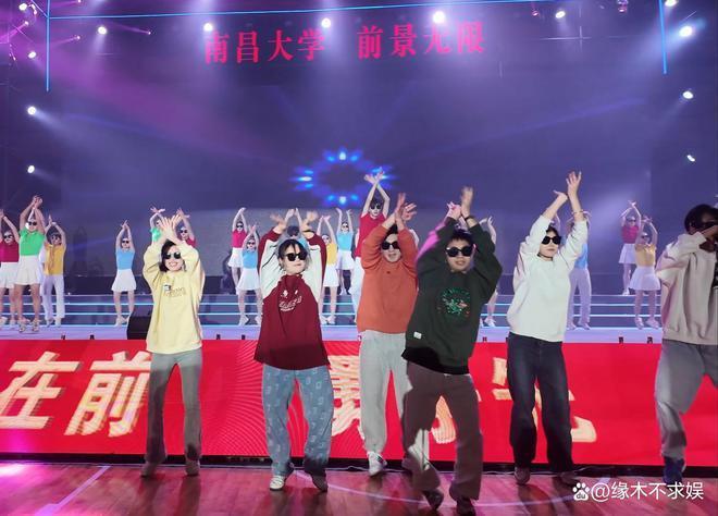 科目三上春晚？《江南style》都能上，凭啥瞧不起科目三？
