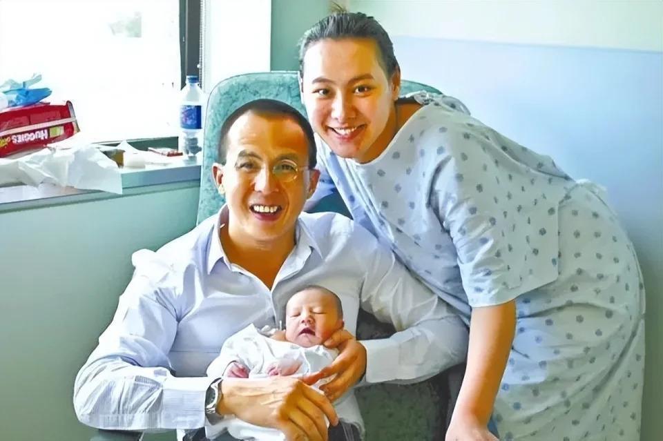 收了前任李泽楷5亿“分手费”，有了新恋情？梁洛施回应了