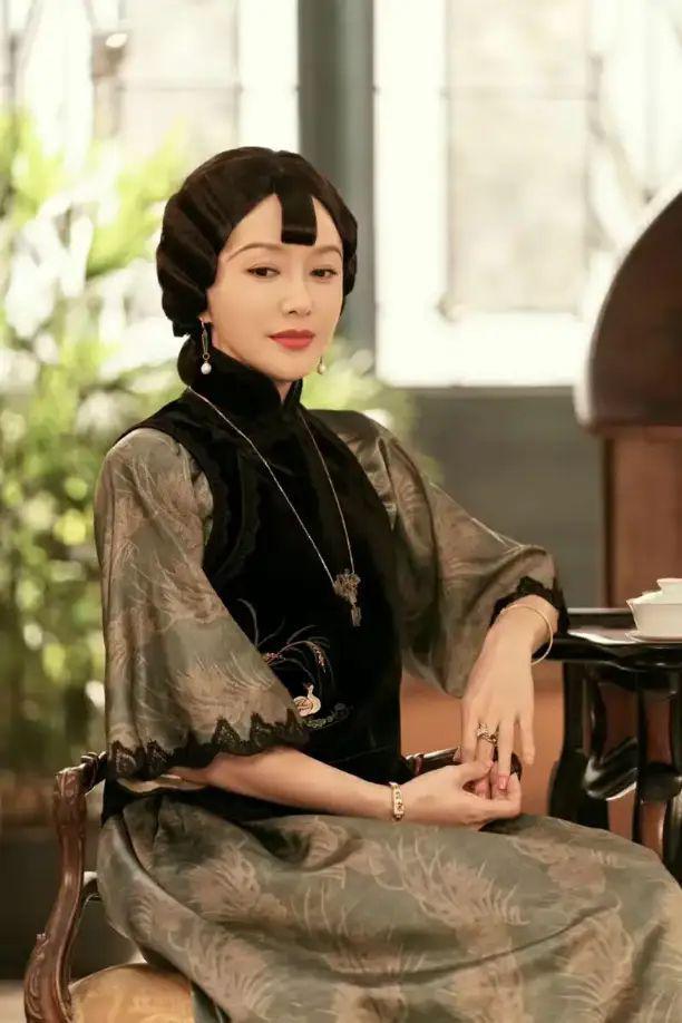 至今未婚的6位女星，1人被初恋骗5万，57岁仍单身