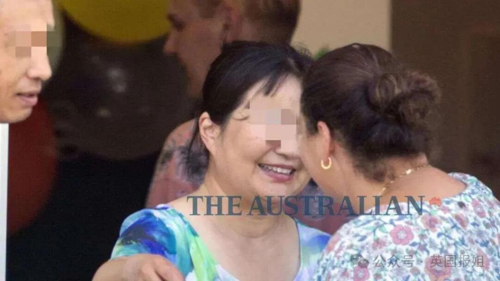 朱令案重点嫌疑人罕见近照曝光！疑靠假结婚逃居澳洲买5套房，母亲去世不敢回国奔丧？