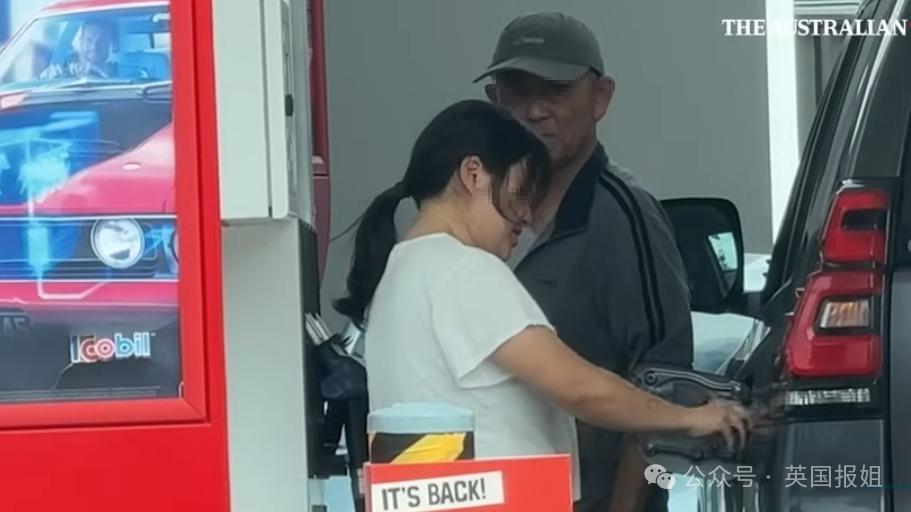 朱令案重点嫌疑人罕见近照曝光！疑靠假结婚逃居澳洲买5套房，母亲去世不敢回国奔丧？