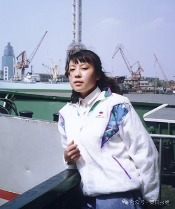 朱令案重点嫌疑人罕见近照曝光！疑靠假结婚逃居澳洲买5套房，母亲去世不敢回国奔丧？