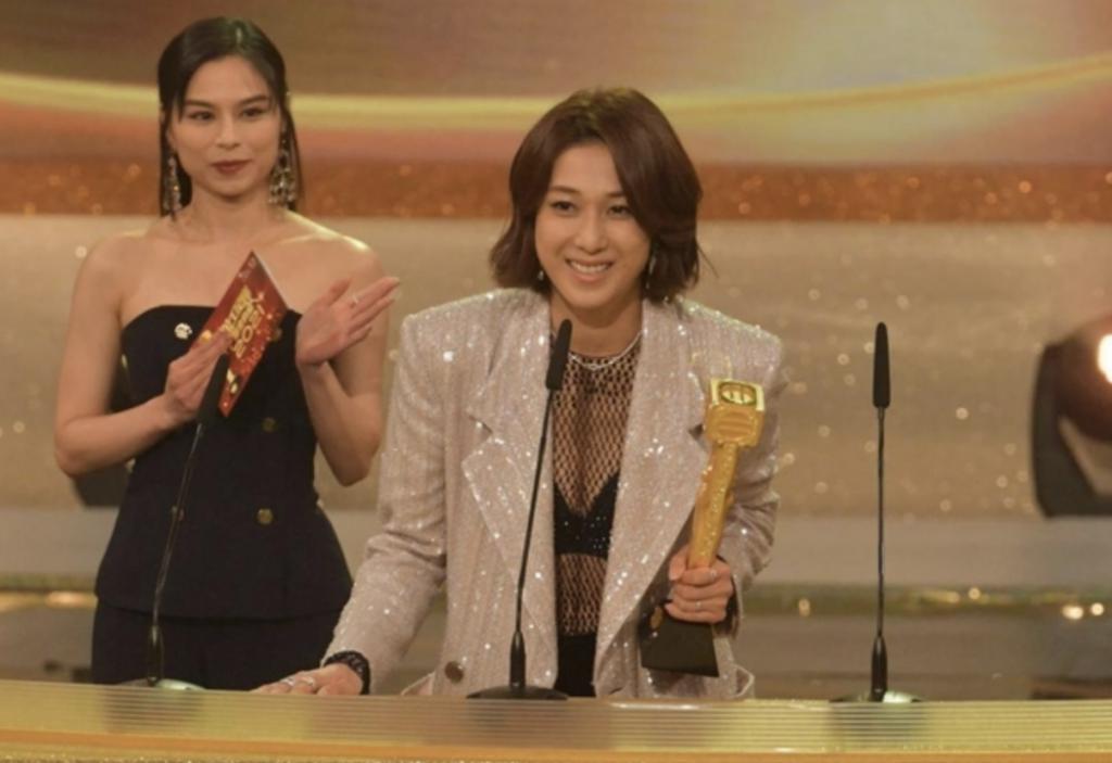 还记得王祖蓝的两个女儿吗？长这么大啦！