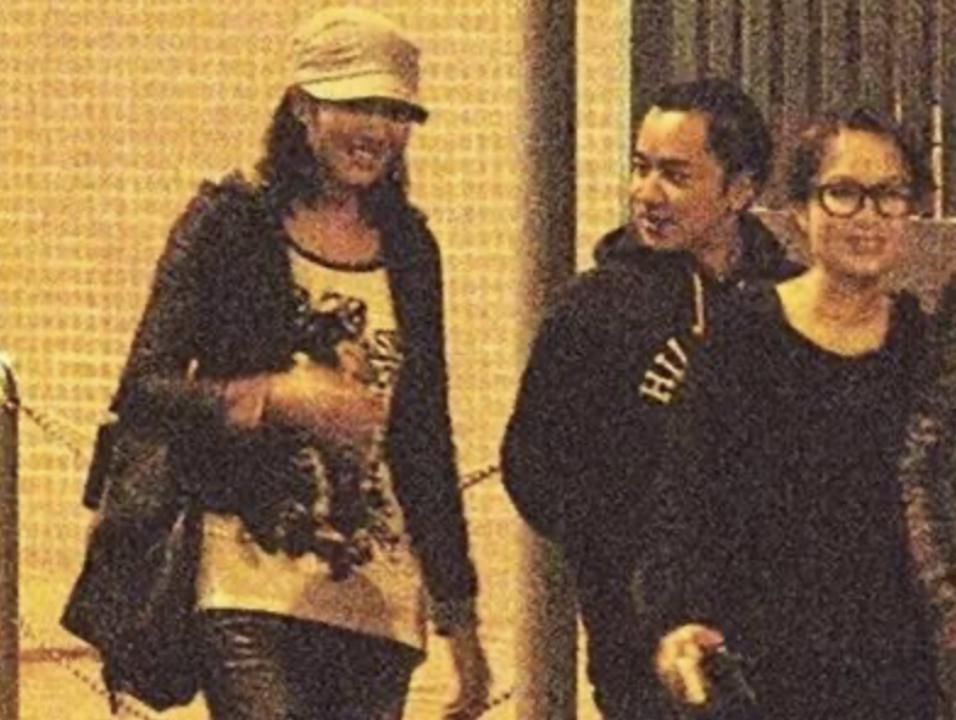 还记得王祖蓝的两个女儿吗？长这么大啦！