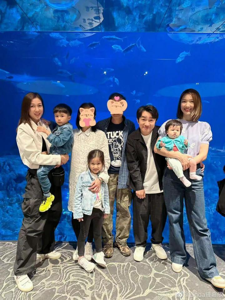 还记得王祖蓝的两个女儿吗？长这么大啦！