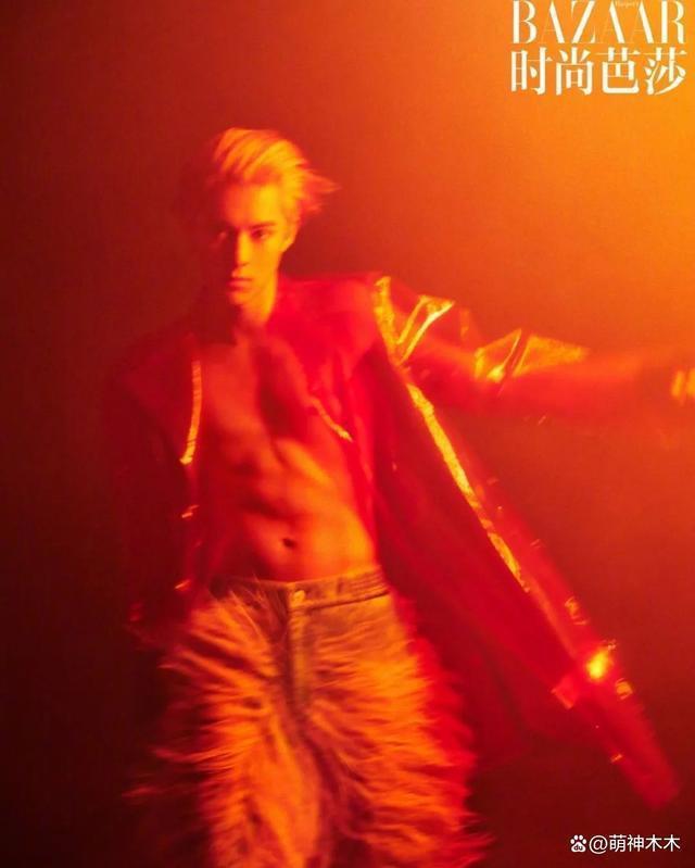 王鹤棣新杂志售出近800万，小肚凸出被嘲，大粉催销量惹争议