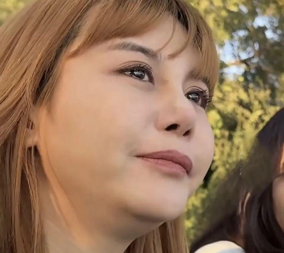 想坐宝马却上了骗子的车，婚后被家暴还要倒贴，马诺哭了