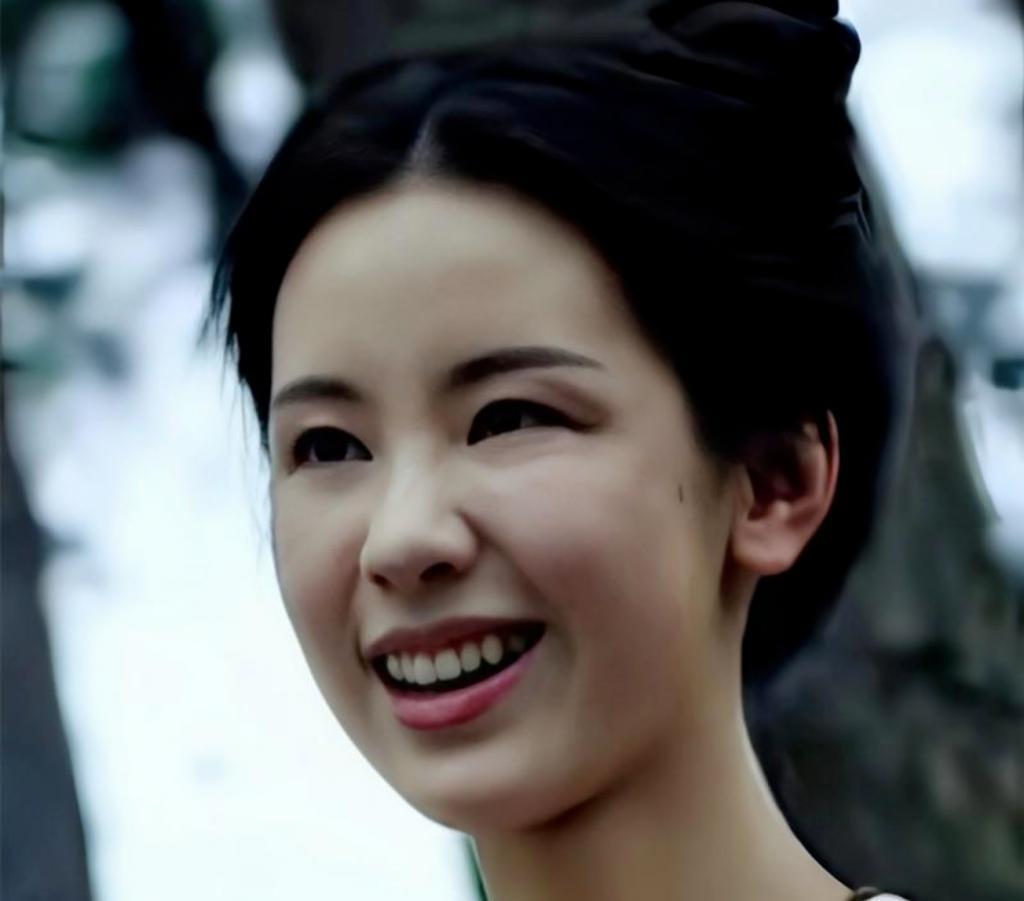 陈都灵新电影上映四天，票房不过500万？导演公开道歉