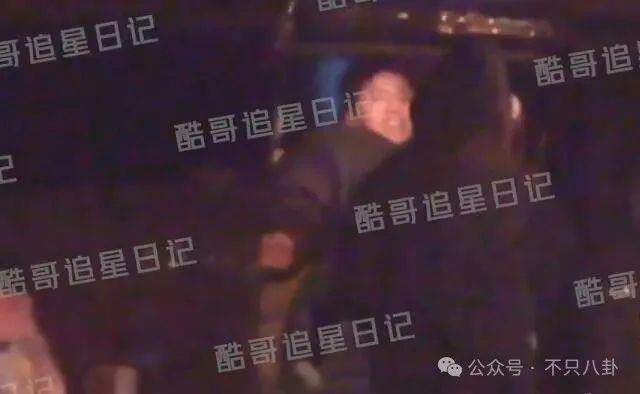 新恋情又是无缝衔接模式？他真没有空窗期啊！