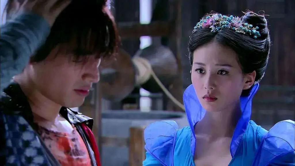 国产剧最普男主，凭什么火了十五年