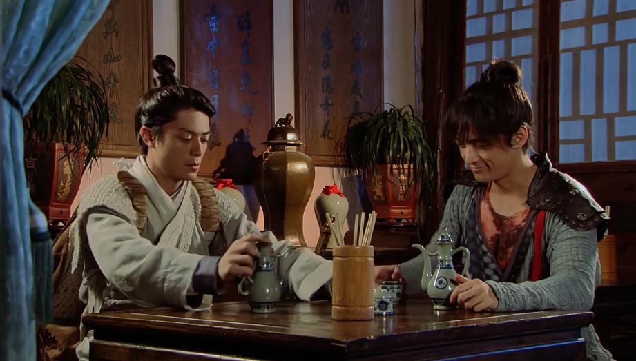 国产剧最普男主，凭什么火了十五年