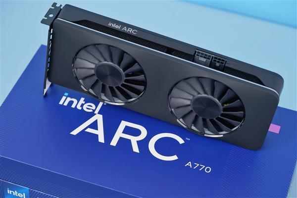 DX11游戏狂欢：Intel显卡驱动再次飙升30％