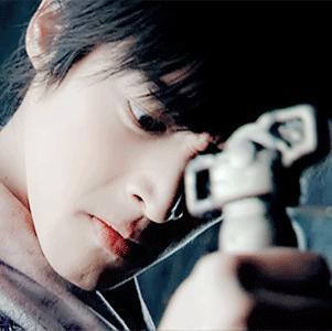 啊啊啊太辣眼！别再毁我青春了！