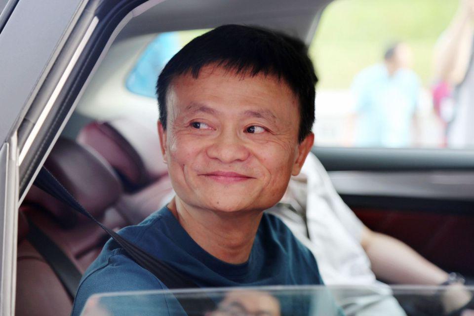 不跑路了？马云下场抄底，有些人要失望了