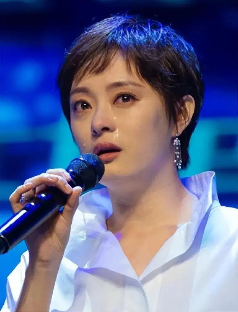 19年了，孙俪曾资助4年的“白眼狼”，依旧在自食其果