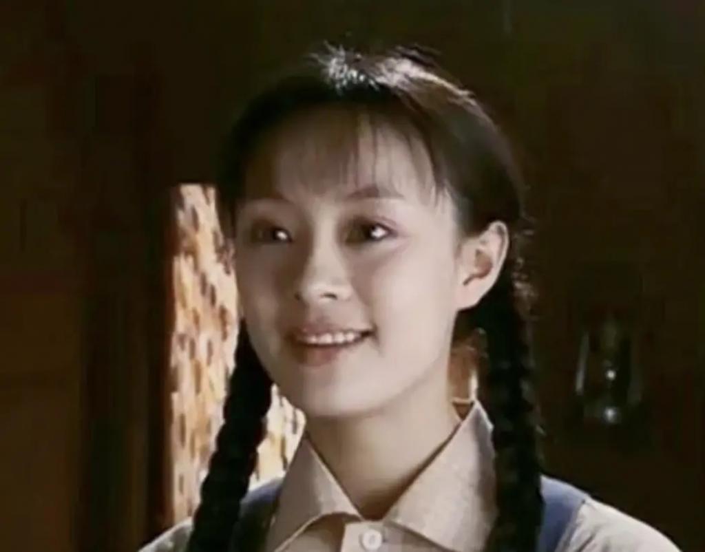 19年了，孙俪曾资助4年的“白眼狼”，依旧在自食其果