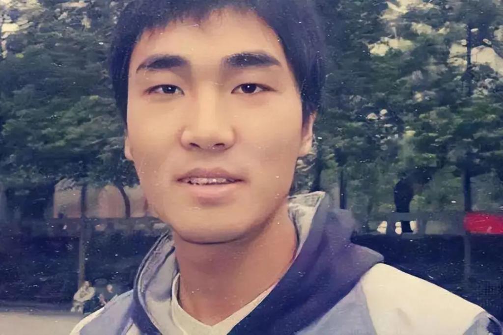 19年了，孙俪曾资助4年的“白眼狼”，依旧在自食其果