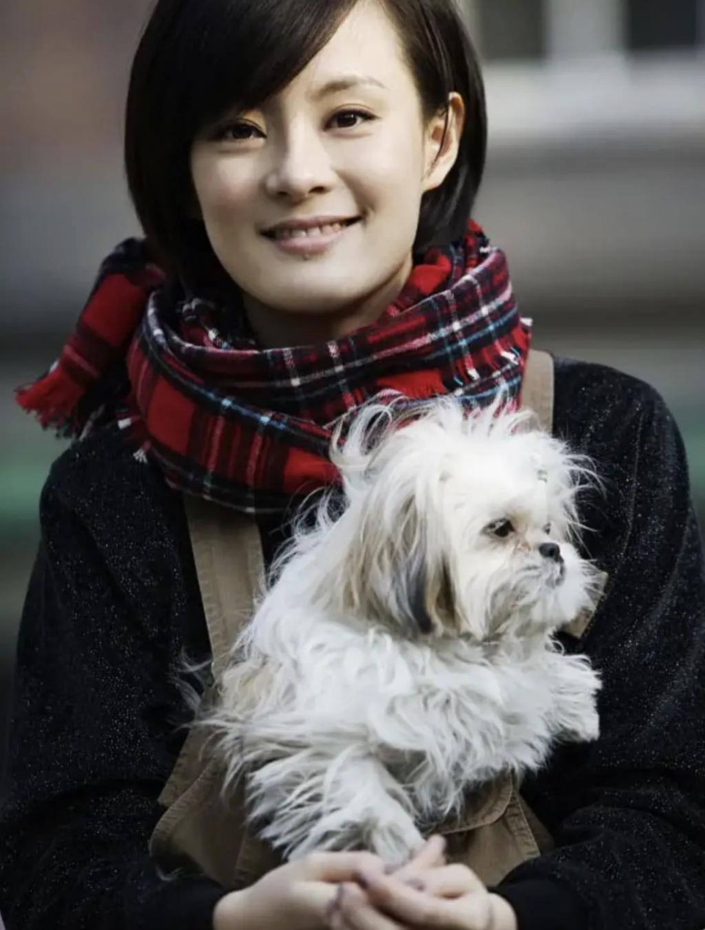 19年了，孙俪曾资助4年的“白眼狼”，依旧在自食其果