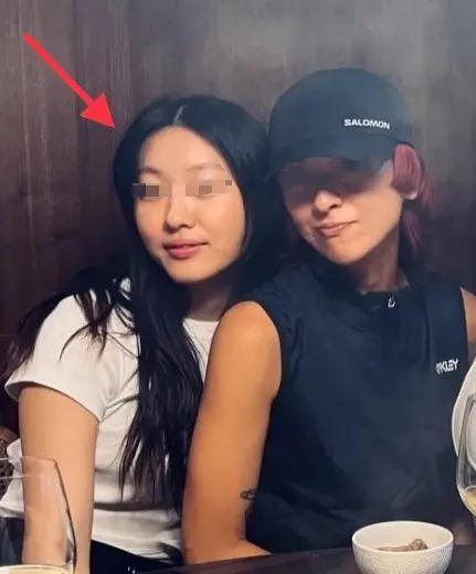 天王父亲被拘捕！气走原配偷养女友，惊天丑闻被翻拍成剧