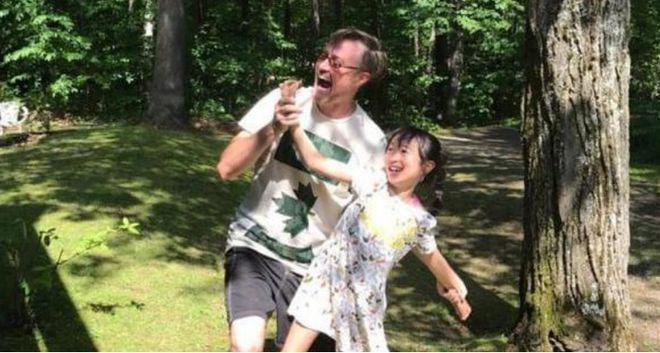 《爸爸去哪儿》：明星家的孩子纷纷逆袭，而她沦为了路人