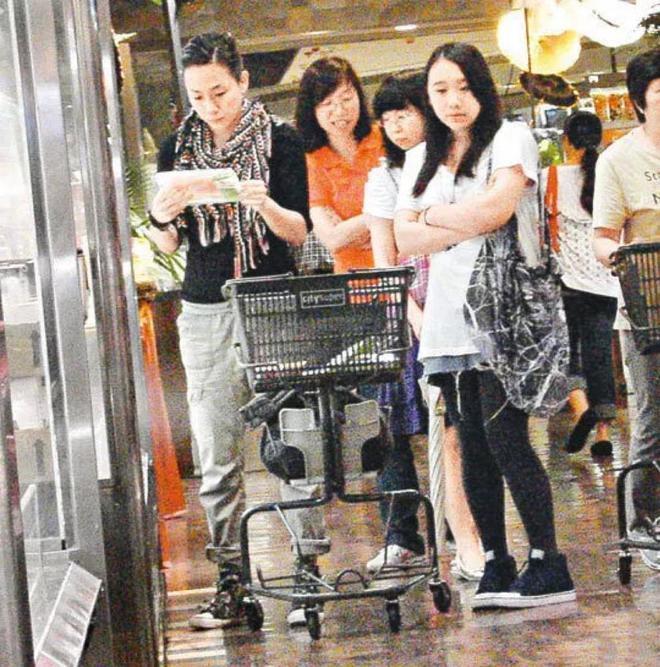 林忆莲或将复出，社交平台活跃，港媒曝4月将登台演出