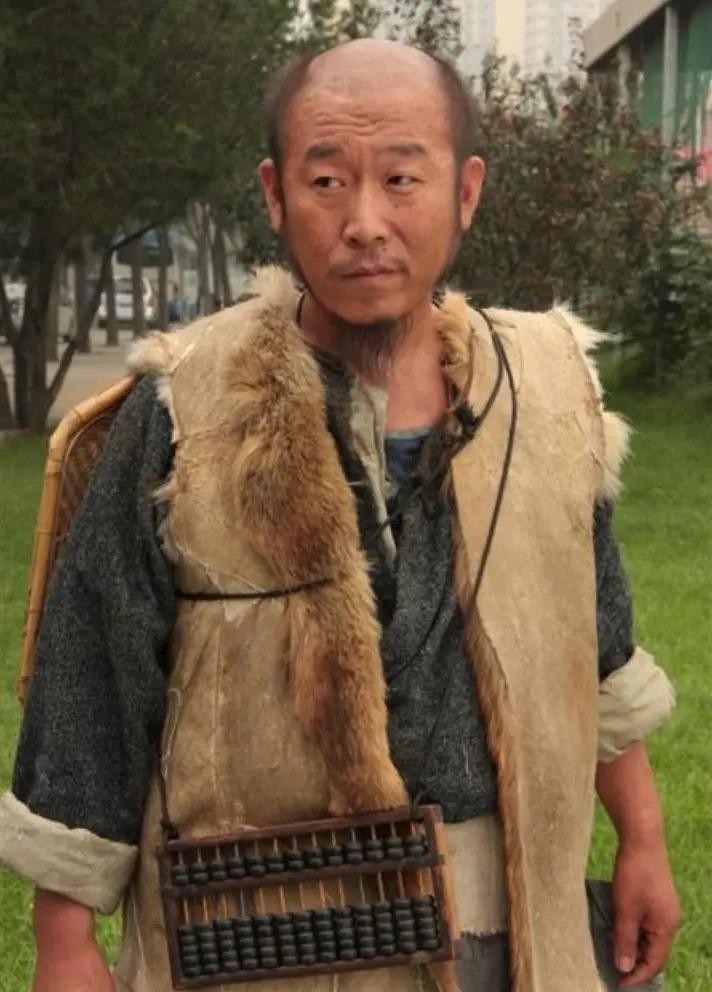 意外离世的6位明星，有人被驴踢下悬崖，有人被丈夫杀死