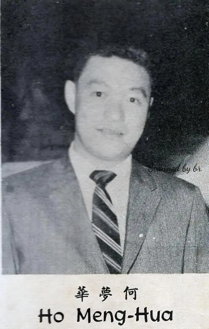 与全民偶像恋爱后被抛弃，迫于生计拍风月片，32岁隐退