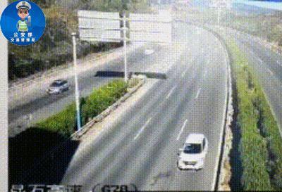 女星虞书欣司机被曝在高速上倒车，跟车粉丝竟效仿！警方回应