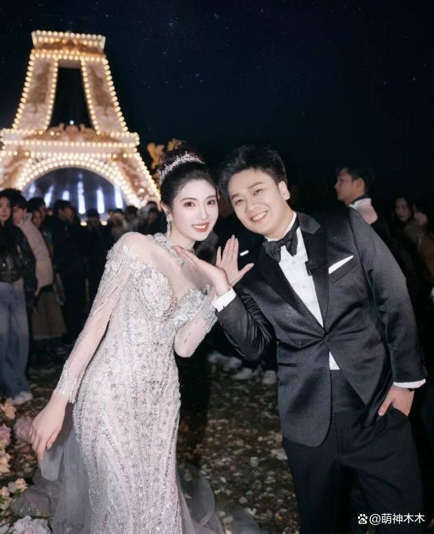 百万网红宣布嫁首富儿子，却被前男友爆料装名媛，喊她还钱