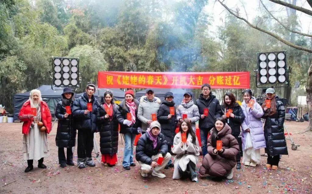姚笛跟随文章脚步转行当导演？