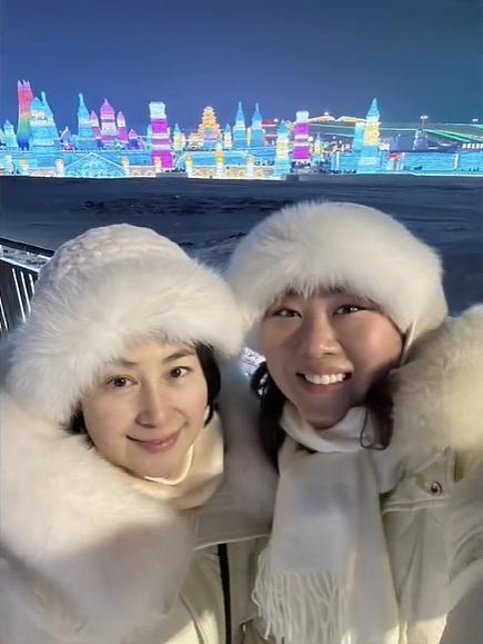 何超琼、黄仁勋都在穿的“东北老钱风”，已经火遍全球？