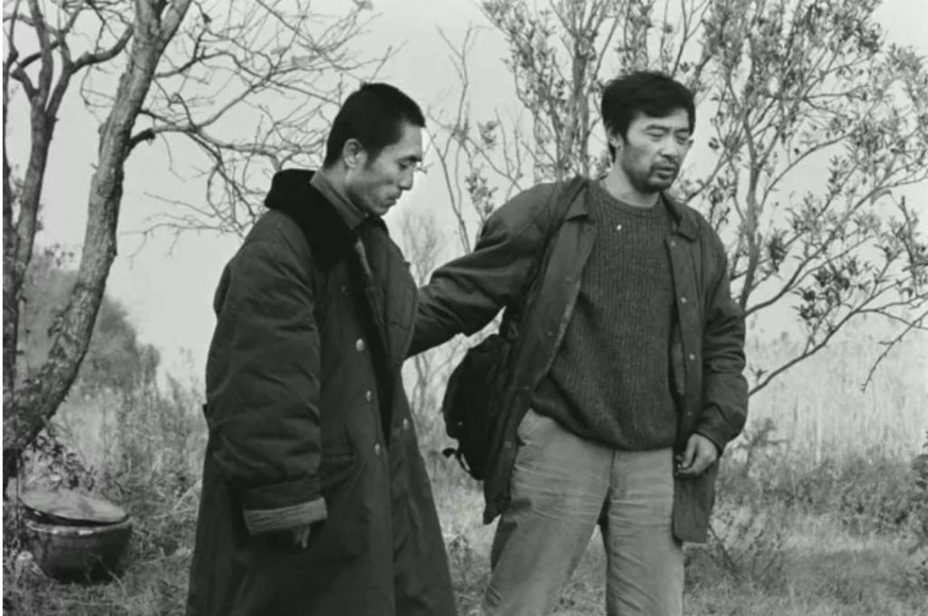 何超琼、黄仁勋都在穿的“东北老钱风”，已经火遍全球？