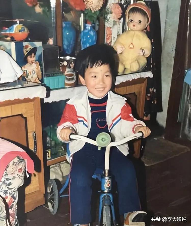 40岁刘翔身价10亿，退役7年，二婚六年无儿无女