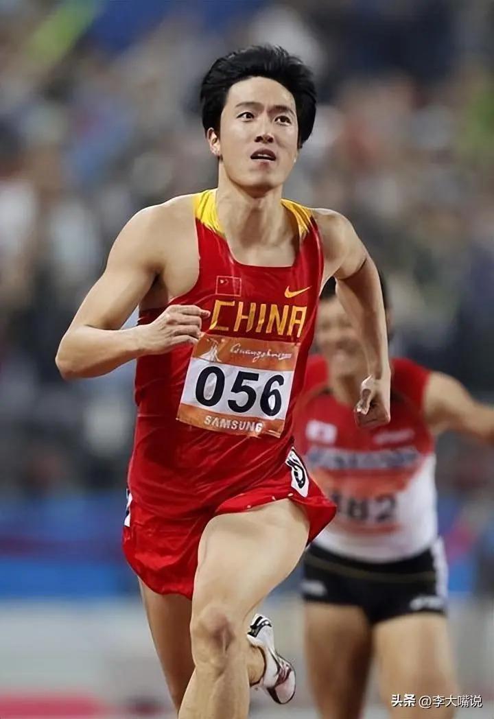 40岁刘翔身价10亿，退役7年，二婚六年无儿无女