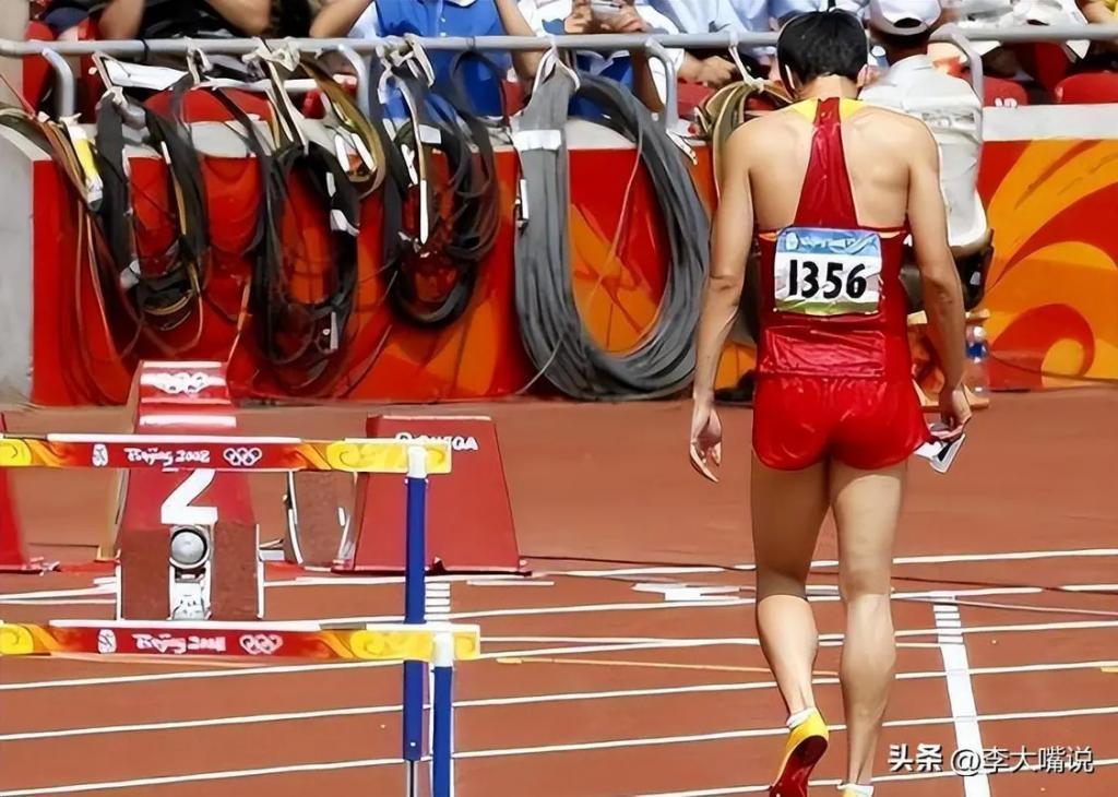 40岁刘翔身价10亿，退役7年，二婚六年无儿无女