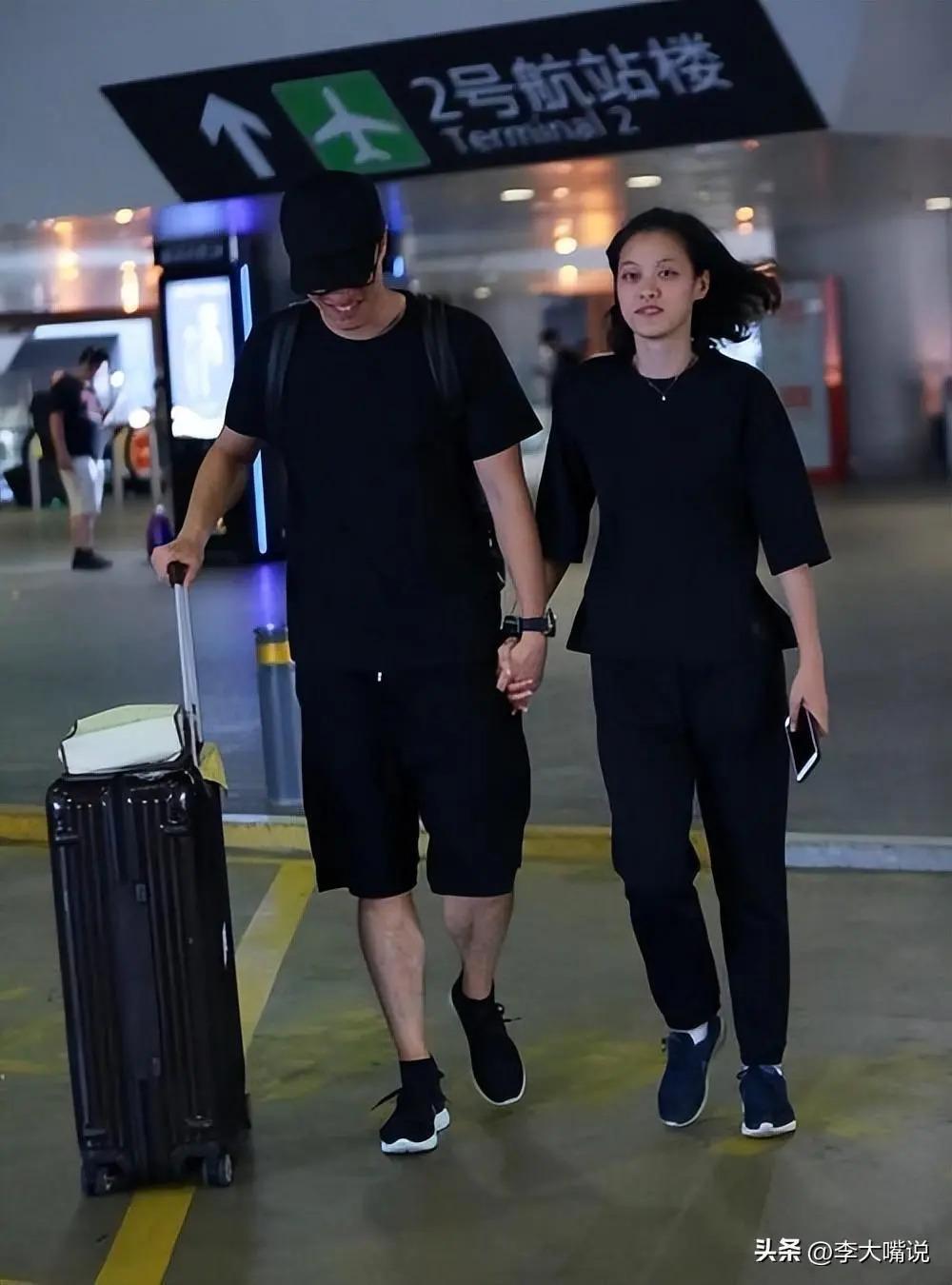 40岁刘翔身价10亿，退役7年，二婚六年无儿无女