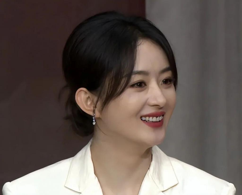 赵丽颖都演妈了，杨紫却还演高中生，孙俪说的话真没错
