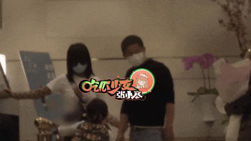 暧昧到网友大喊：在一起吧！原来并不是情侣啊……