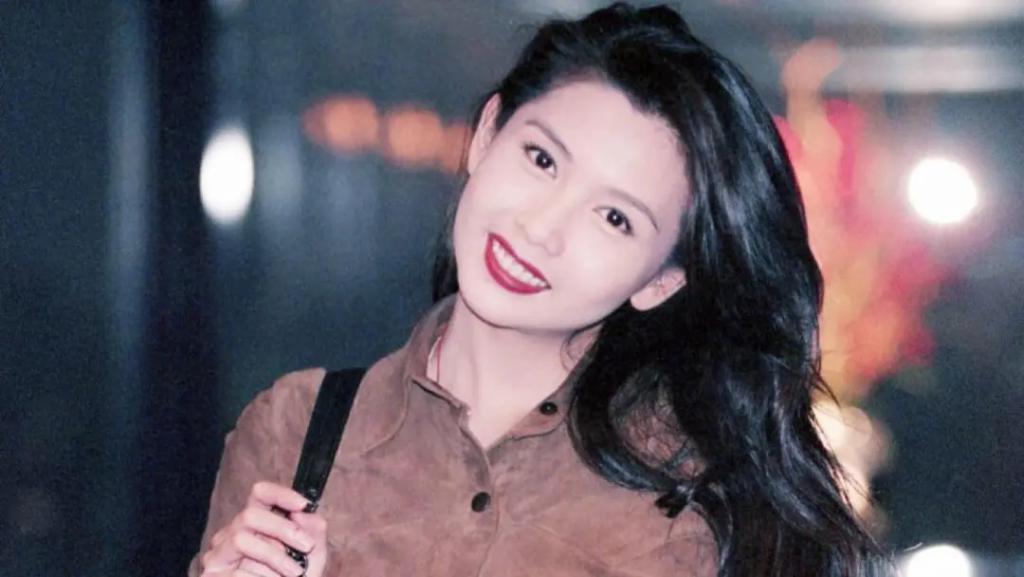 香港8大艳星差距太大，有人嫁富豪，有人风韵犹存，有人发福