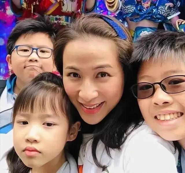 香港8大艳星差距太大，有人嫁富豪，有人风韵犹存，有人发福