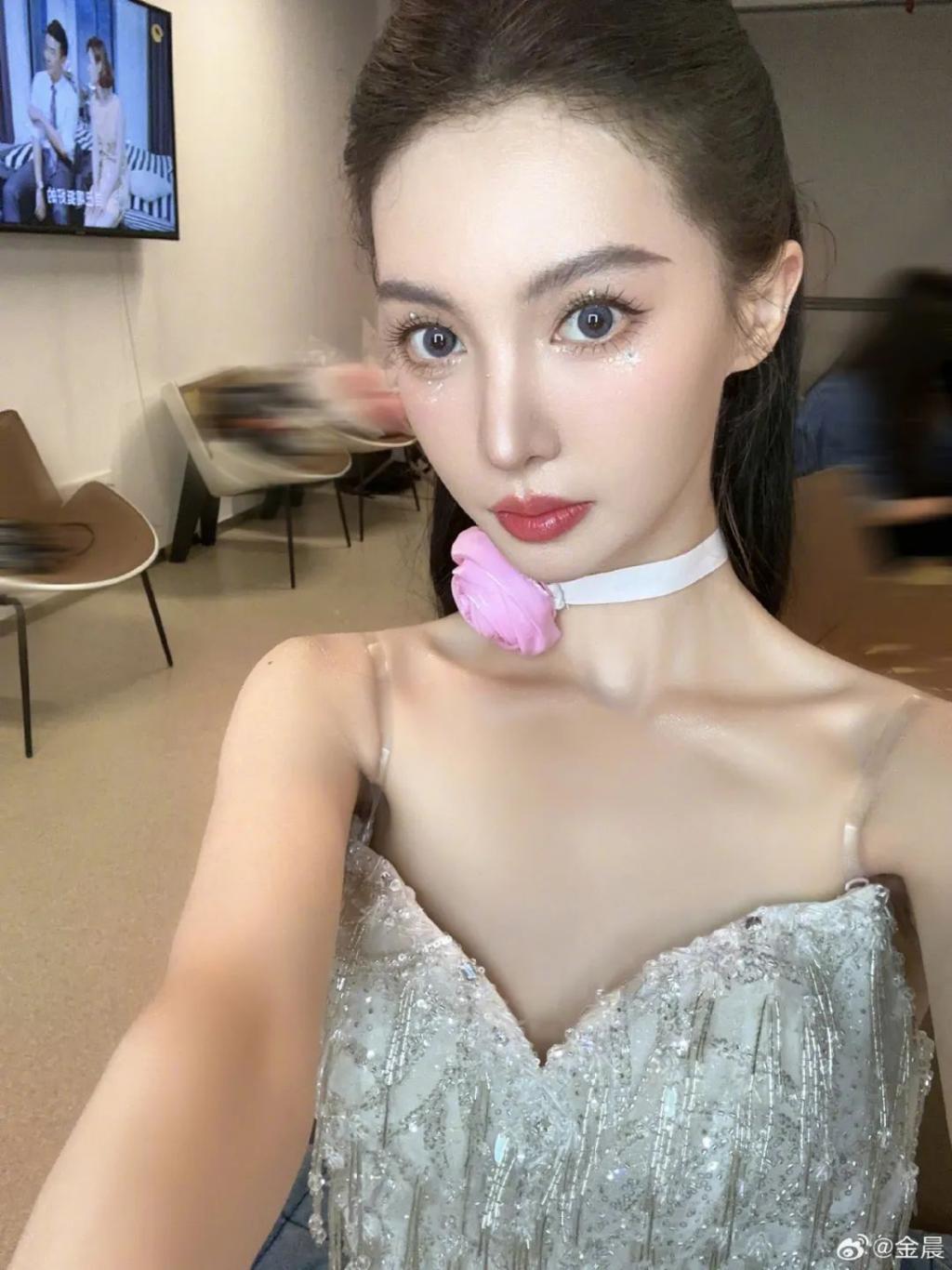 算命的说离火运得来点紫！