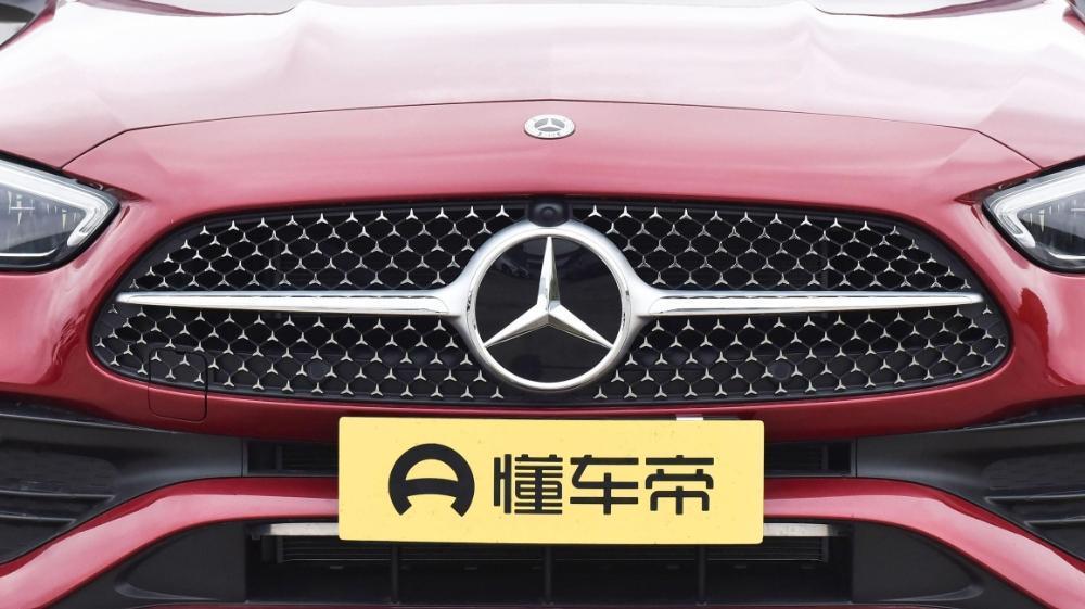 雷军在线征求 50 万内最美轿车，网友：奥迪 A6 ！