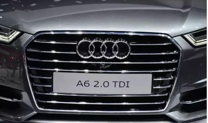 雷军在线征求 50 万内最美轿车，网友：奥迪 A6 ！