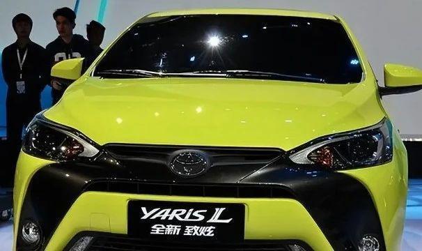 雷军在线征求 50 万内最美轿车，网友：奥迪 A6 ！